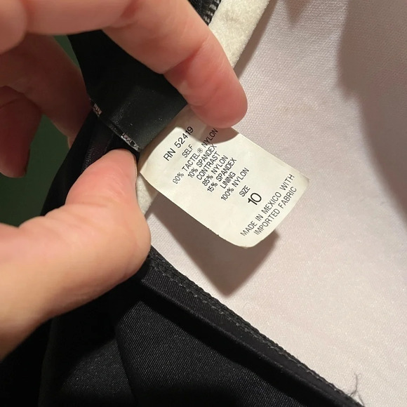 La Blanca one piece swimsuit - Picture 6 of 8